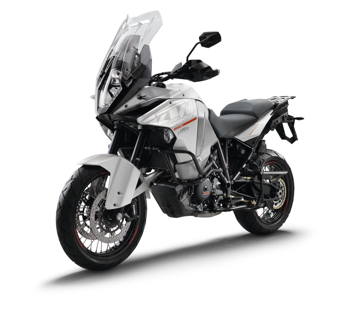 KTM 1290 Super Adventure (2015-2016) – front three-quarter view