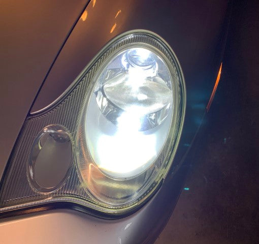 Porsche 911 996_2 facelift custom headlight upgrade conversion aftermarket retrofitlab projectors
