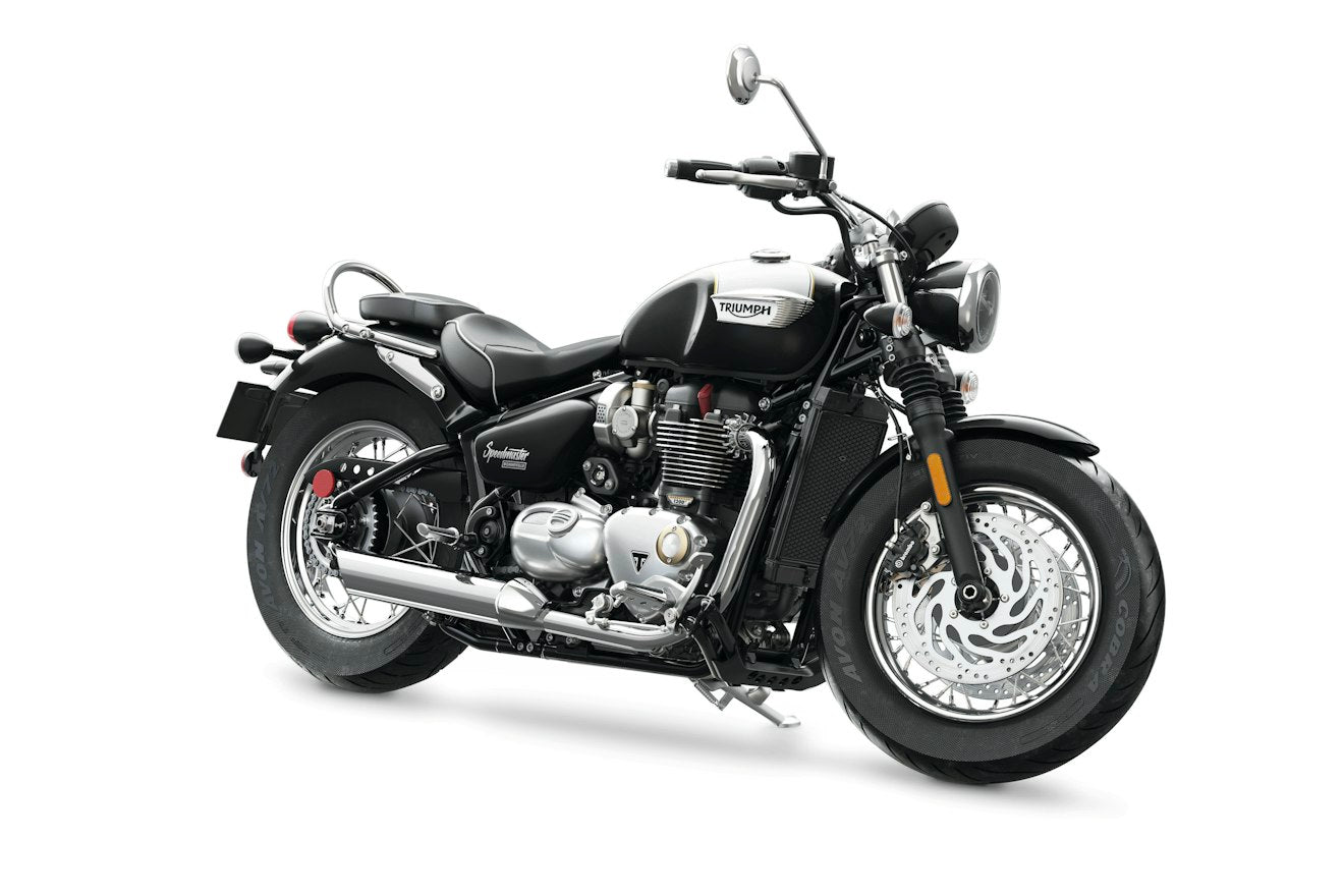 Triumph Bonneville Speedmaster (2021+) authentic motorcycle studio photo, viewed diagonally from the front on a white background