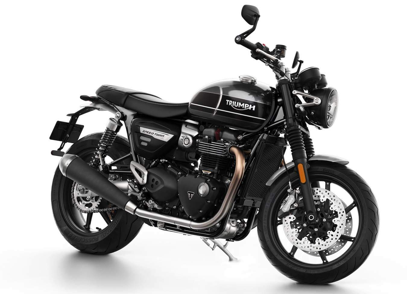 Triumph Speed Twin 1200 (2019–2021), real press studio photograph on white background at front three-quarter angle