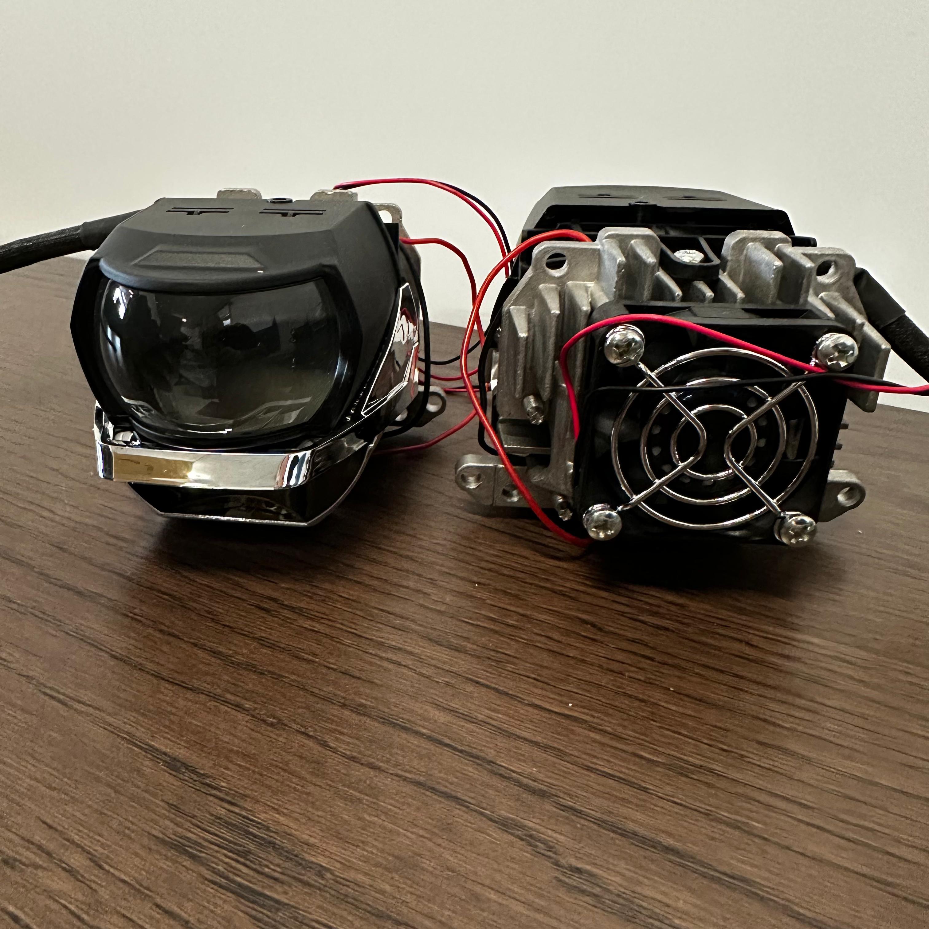 [BARGAIN] Ensemble de projecteurs Bi-LED 2,5 pouces, RHT (Outlet)