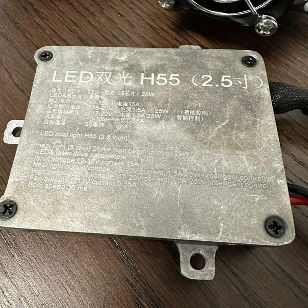 [BARGAIN] Ensemble de projecteurs Bi-LED 2,5 pouces, RHT (Outlet)